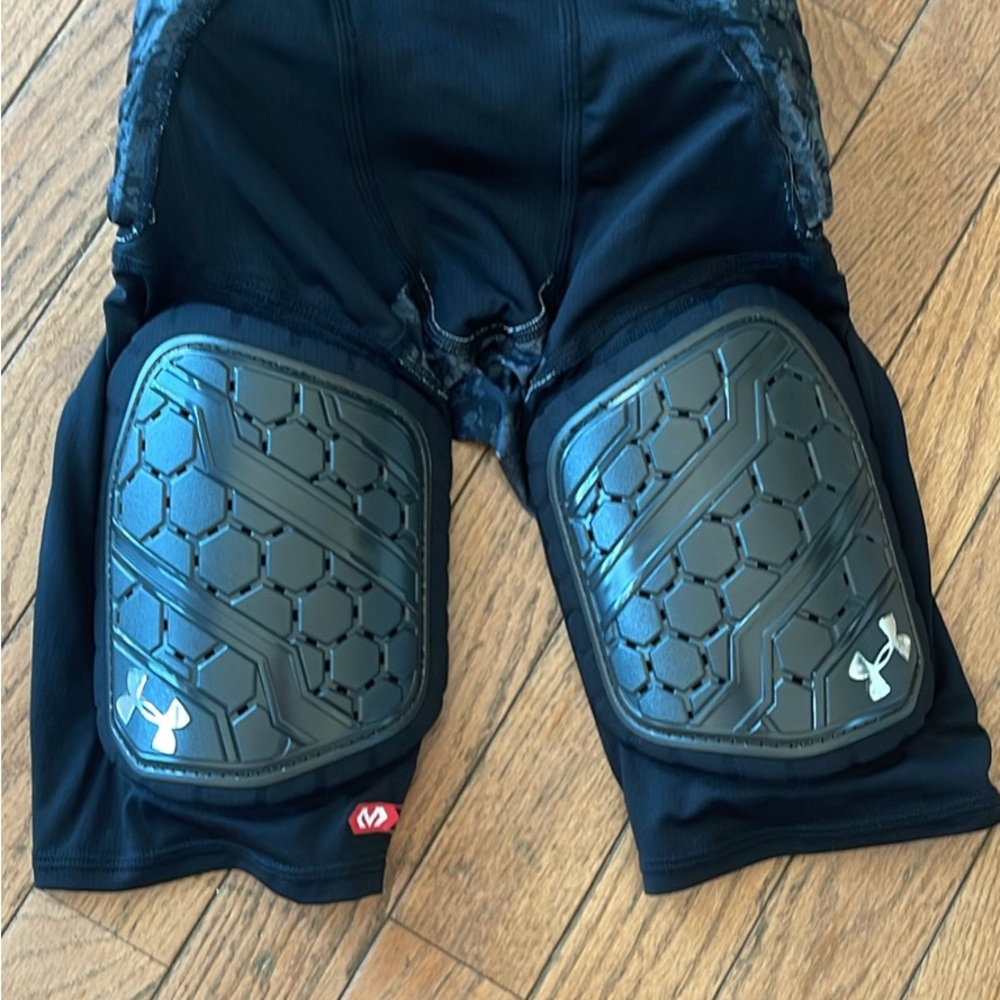 Under Armour Black football pads